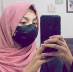 Maha Khan - Home and Online Tutor in Karachi