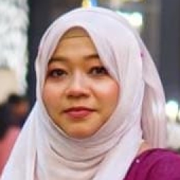 Saira Adnan - Languages and Literature Home and Online Tutor in Karachi