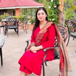 Uzba Butt - F.Sc / I.Com / ICS Biology Home and Online Tutor in Islamabad