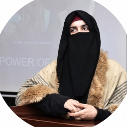 Iman Farooq - F.Sc / I.Com / ICS Online Tutor in Lahore
