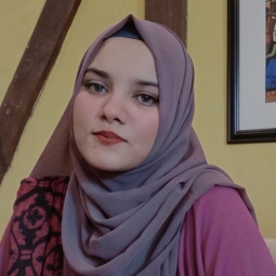Rija Mustafa - Home and Online Tutor in Karachi