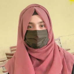 Amna Anwar - Home and Online Tutor in Faisalabad