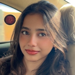 Anoosha Khan - Home and Online Tutor in Karachi