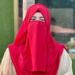 Ayesha Batool - Languages and Literature Online Tutor in Sialkot